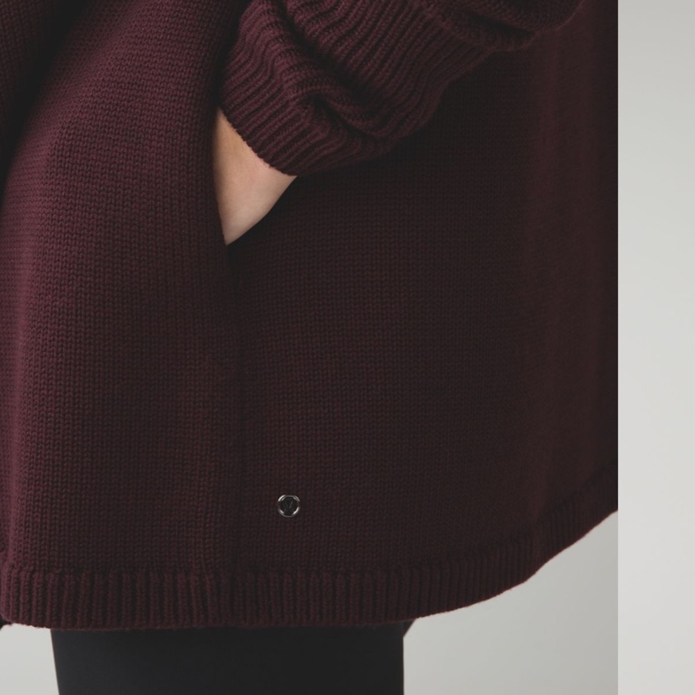 Lululemon Karmic Cocoon Wrap Maroon Burgundy size 4 - Picture 5 of 16